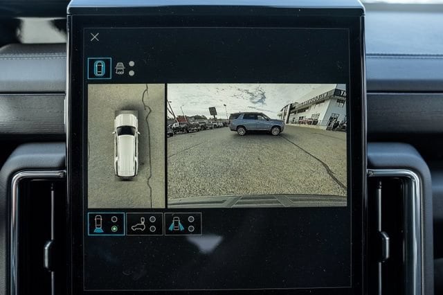 2026 GMC Yukon XL Denali - Photo 21
