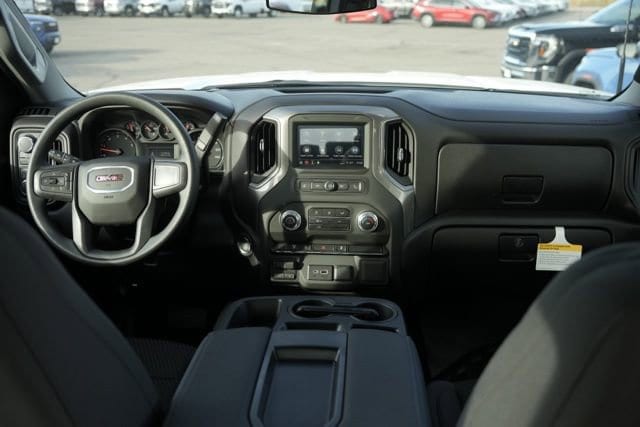 2026 GMC Sierra 3500HD Pro - Photo 7