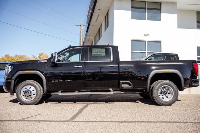 2026 GMC Sierra 3500HD Denali - Photo 6