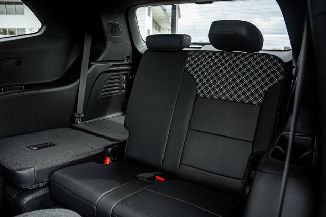 2027 GMC Acadia Denali - Photo 35