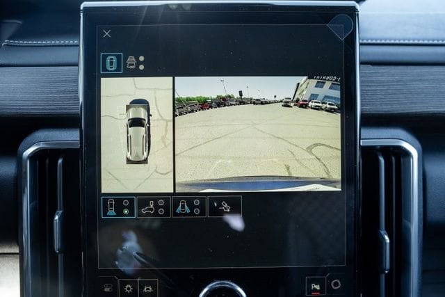 2026 GMC Acadia Denali - Photo 22