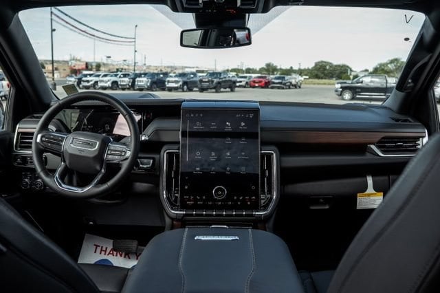 2026 GMC Yukon XL Denali - Photo 15