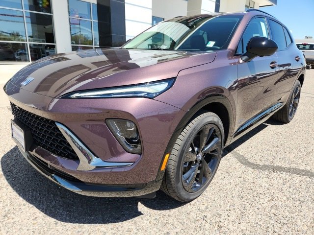 2025 Buick Envision Sport Touring photo 3