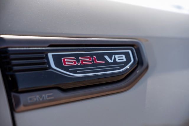 2026 GMC Sierra 1500 AT4X - Photo 12