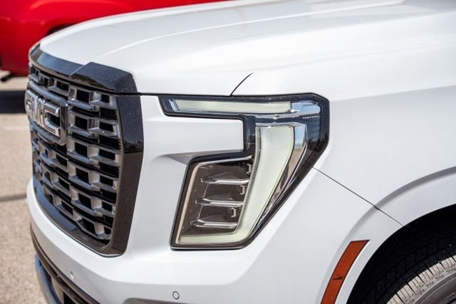 2026 GMC Yukon XL Denali Ultimate - Photo 15