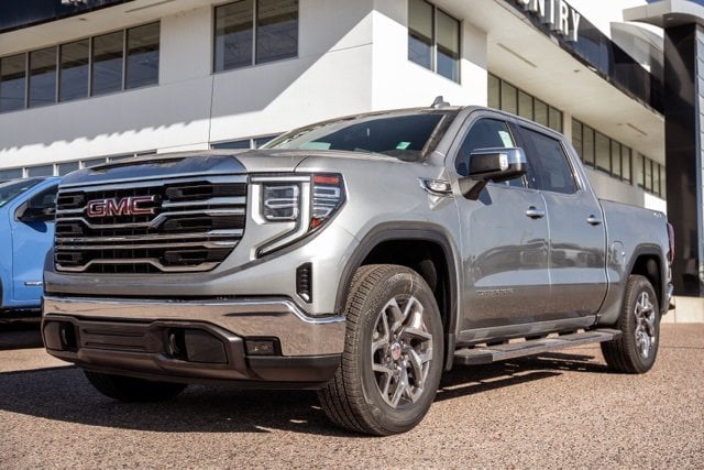 2026 GMC Sierra 1500 SLT's photo