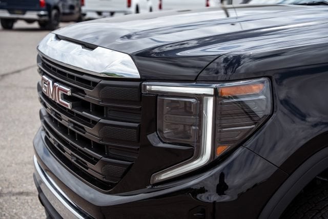 2026 GMC Sierra 1500 Pro - Photo 13