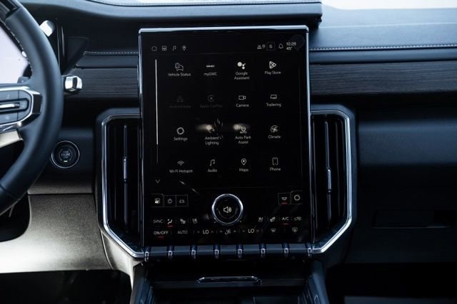 2026 GMC Acadia Denali - Photo 21