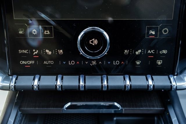 2026 GMC Acadia Denali - Photo 23