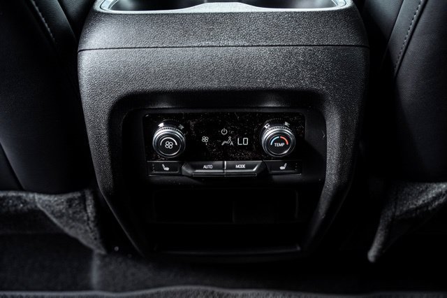 2027 GMC Acadia Denali - Photo 34