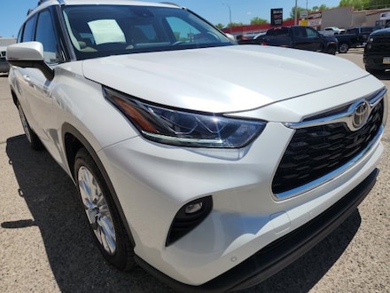 2024 Toyota Highlander LE SUV