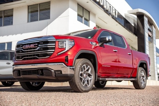 2026 GMC Sierra 1500 SLT's photo