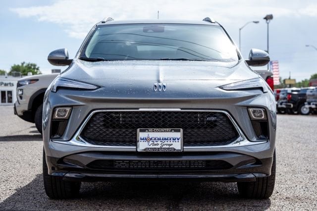 2026 Buick Encore GX Sport Touring - Photo 2