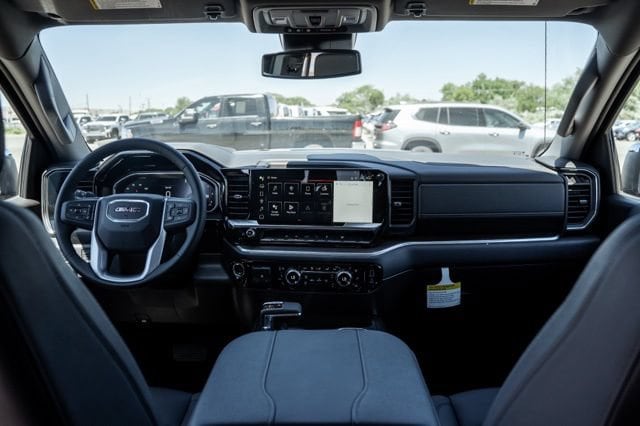 2026 GMC Sierra 1500 SLT - Photo 17