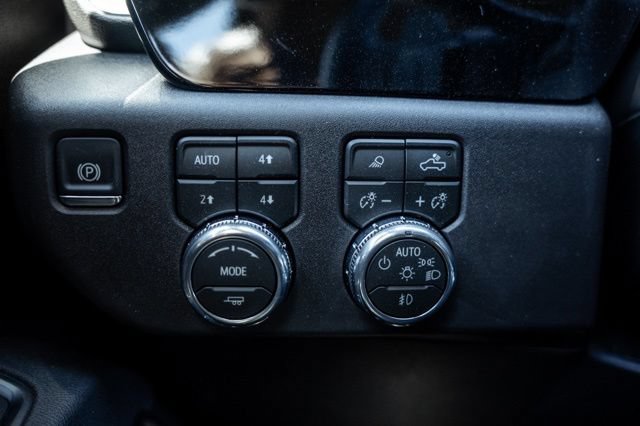 2026 GMC Sierra 1500 SLT - Photo 21