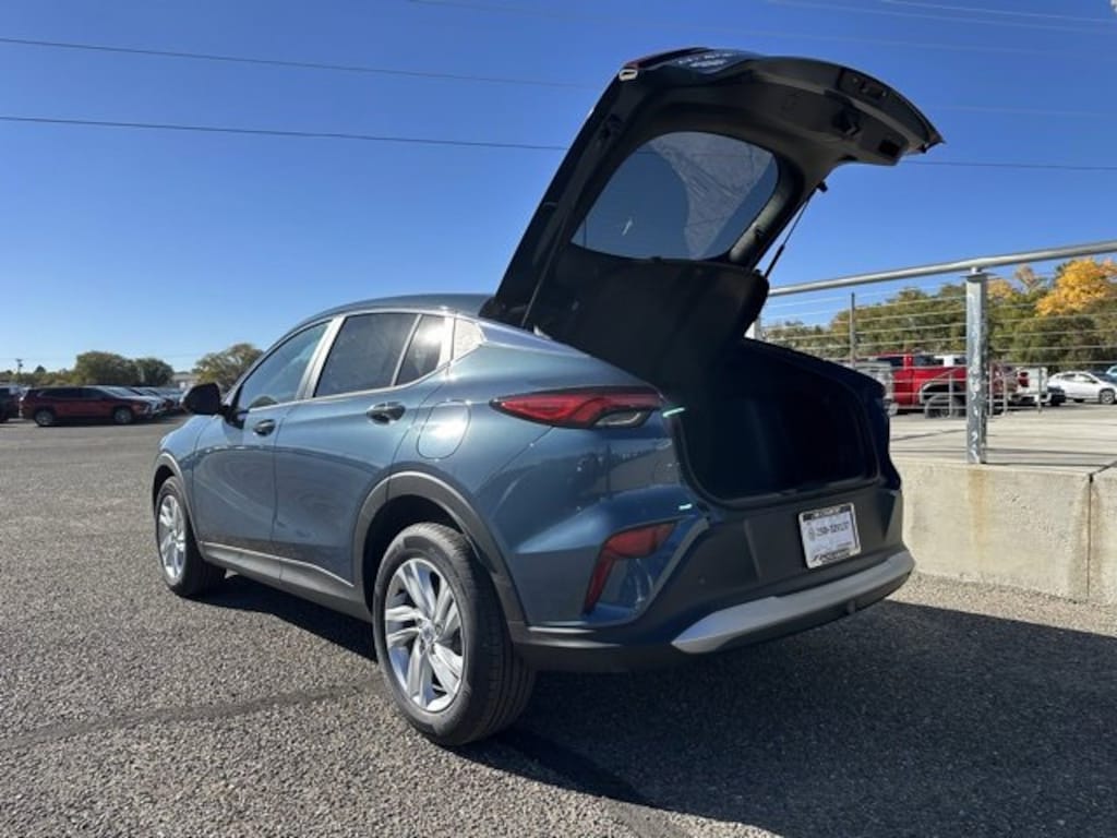 New 2026 Buick Envista Preferred SUV