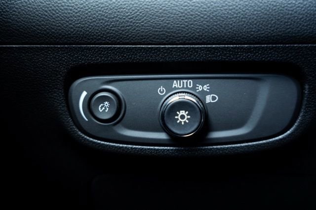 2026 Buick Encore GX Sport Touring - Photo 18