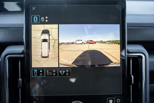 2026 GMC Yukon XL Denali - Photo 21