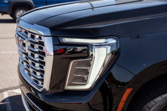 2026 GMC Yukon XL Denali - Photo 14