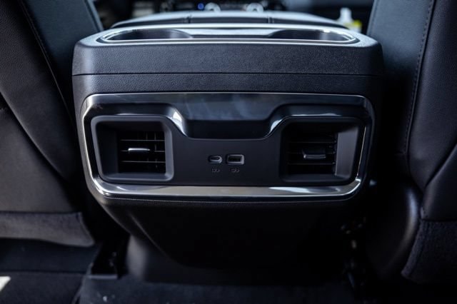 2026 GMC Sierra 1500 SLT - Photo 35