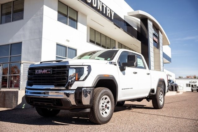 2026 GMC Sierra 3500HD Pro's photo