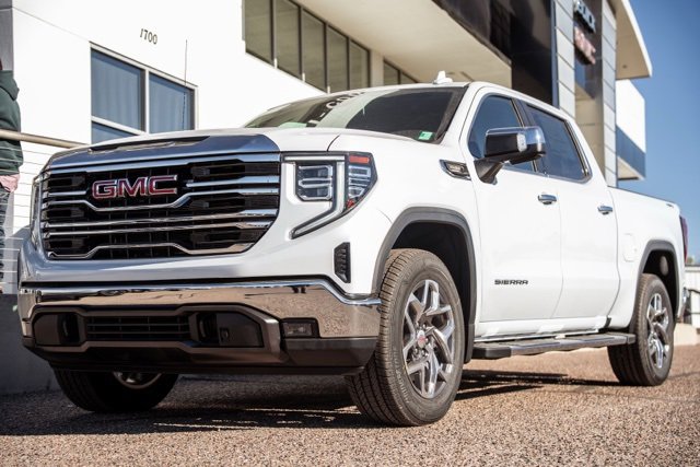 2026 GMC Sierra 1500 SLT's photo