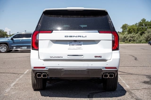 2026 GMC Yukon Denali - Photo 6