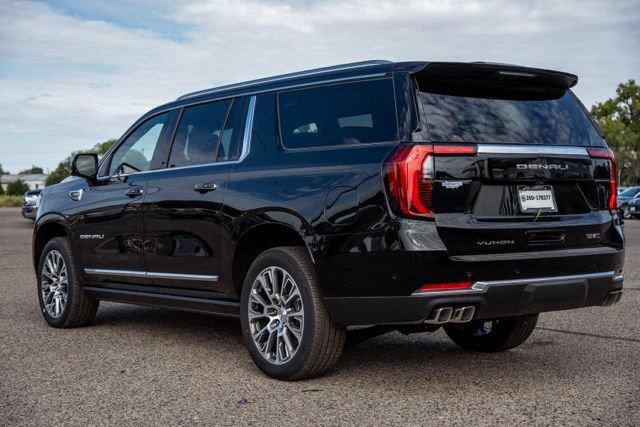 2026 GMC Yukon XL Denali - Photo 7