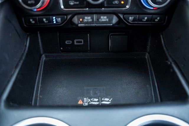 2024 GMC Yukon SLT - Photo 24