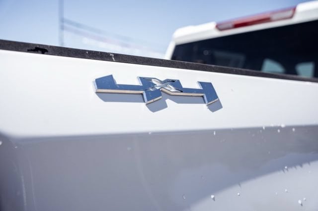 2026 GMC Sierra 1500 SLE - Photo 11