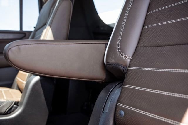 2026 GMC Yukon XL Denali Ultimate - Photo 35