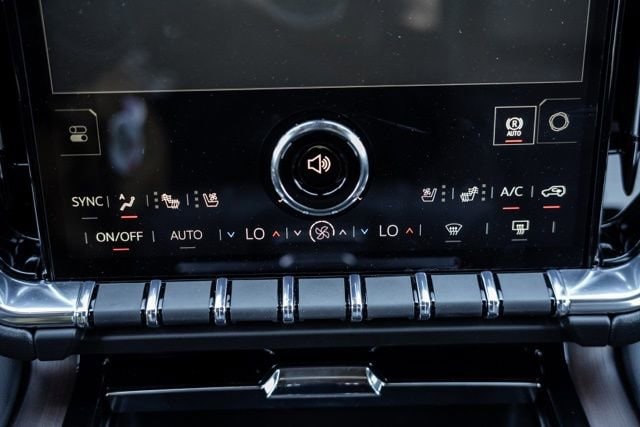 2026 GMC Yukon XL Denali - Photo 22