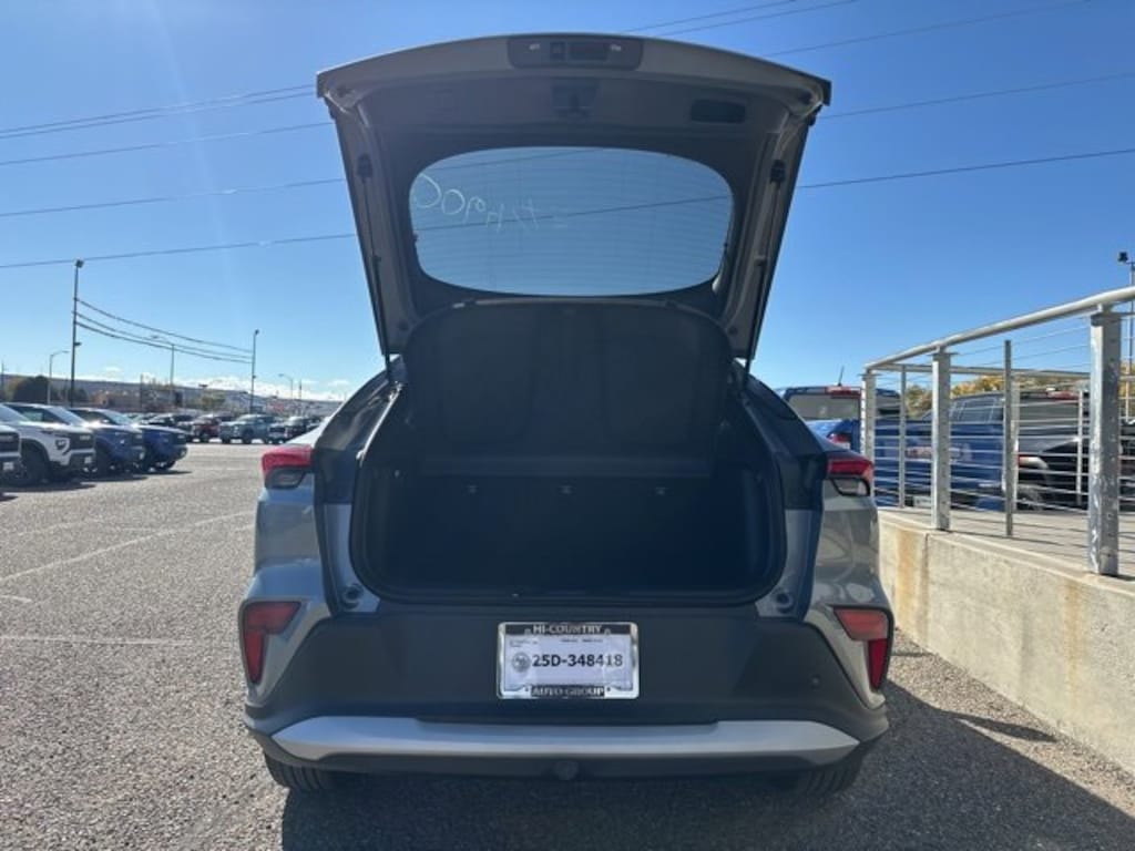 New 2025 Buick Envista Preferred SUV