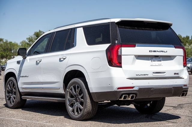 2026 GMC Yukon Denali - Photo 7