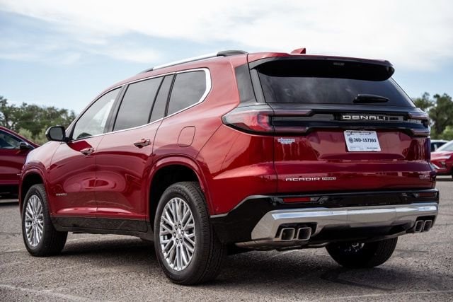 2026 GMC Acadia Denali - Photo 7