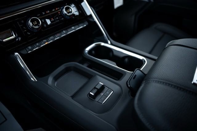 2026 GMC Sierra 3500HD Denali - Photo 28