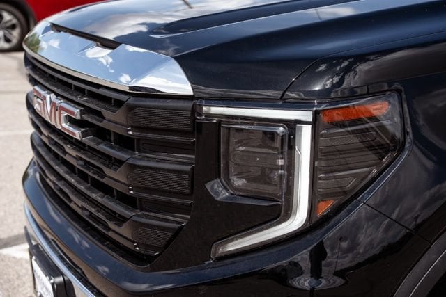 2026 GMC Sierra 1500 Pro - Photo 12