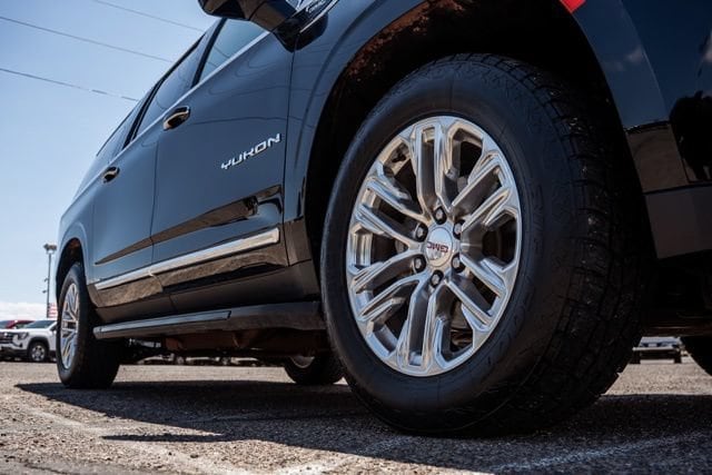 2024 GMC Yukon XL SLT - Photo 13