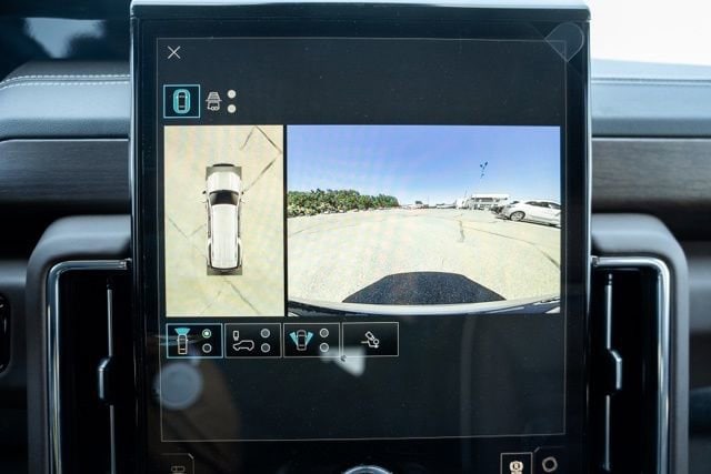 2026 GMC Yukon XL Denali Ultimate - Photo 21