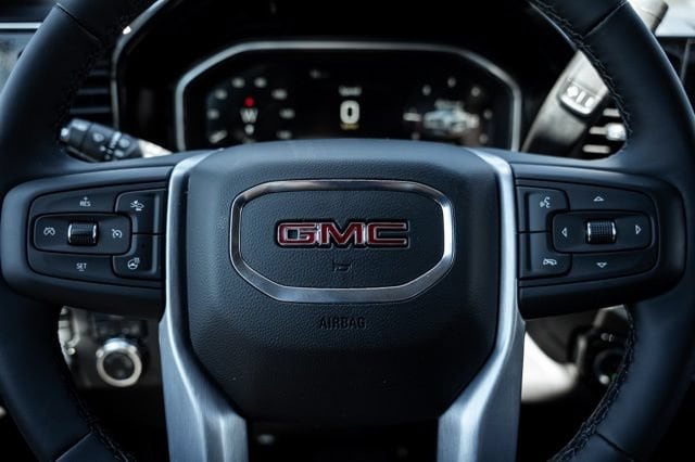 2026 GMC Sierra 1500 SLE - Photo 16