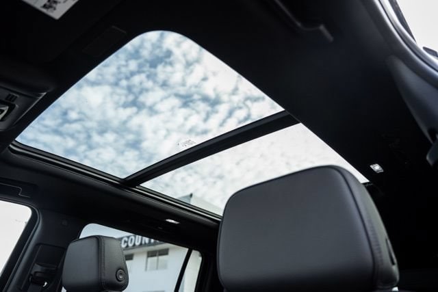 2026 GMC Yukon XL Denali - Photo 29