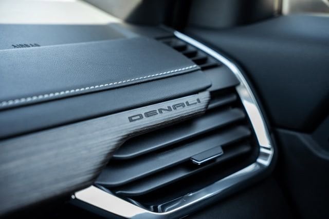 2026 GMC Acadia Denali - Photo 27