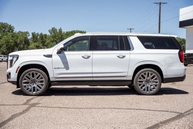 2026 GMC Yukon XL Denali Ultimate - Photo 8