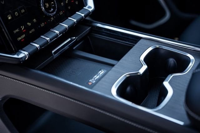 2026 GMC Acadia Denali - Photo 24