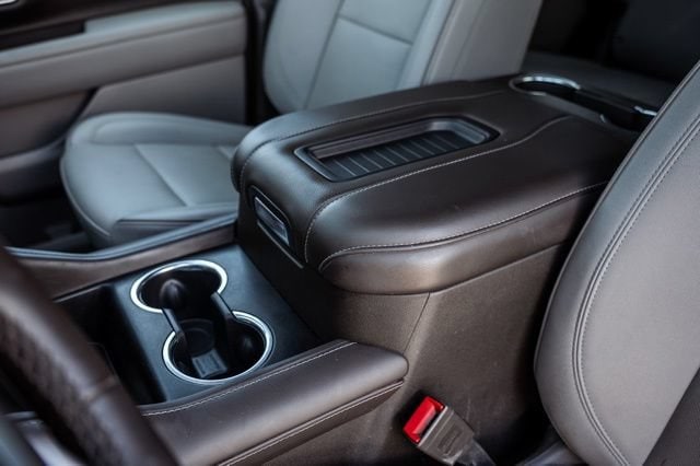 2024 GMC Yukon XL SLT - Photo 25