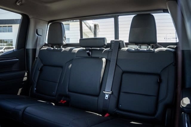 2026 GMC Sierra 1500 SLT - Photo 31