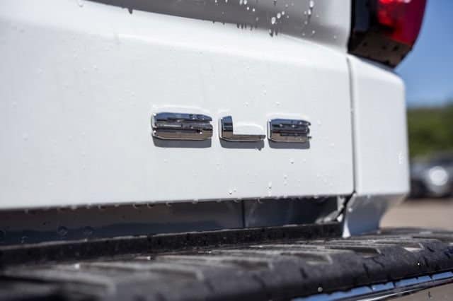 2026 GMC Sierra 1500 SLE - Photo 10