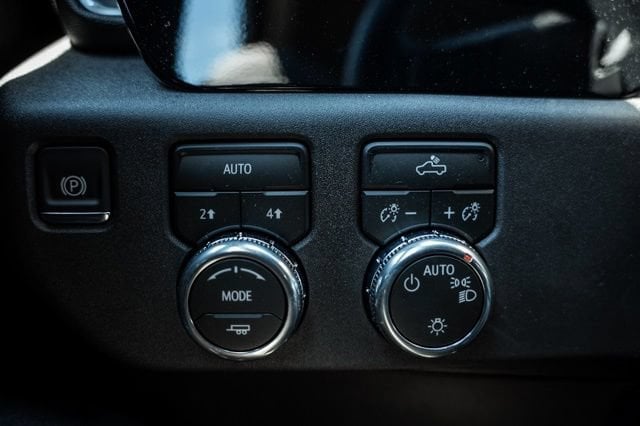 2026 GMC Sierra 1500 SLE - Photo 18