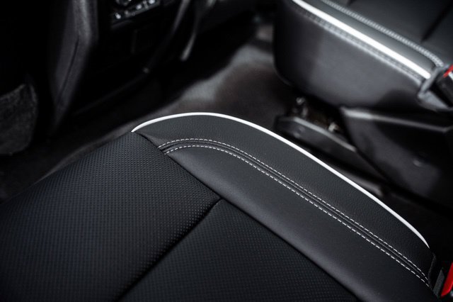 2027 GMC Acadia Denali - Photo 32