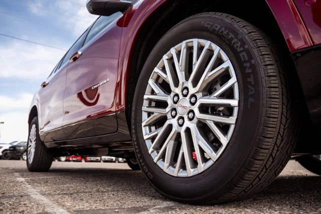 2026 GMC Acadia Denali - Photo 11